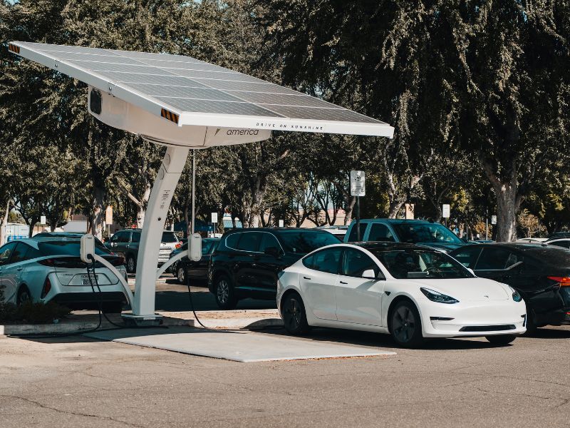 Is an Electric Vehicle Right for Me? A Guide For 2024
