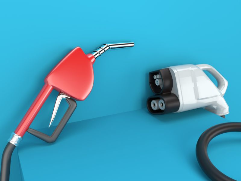 Electric Car vs Gas: Which is the Superior Choice for 2024?